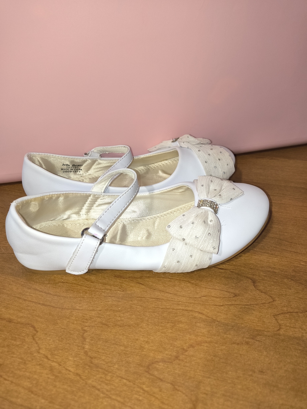 Jelly Beans White Girls' Dress Shoes with Bow